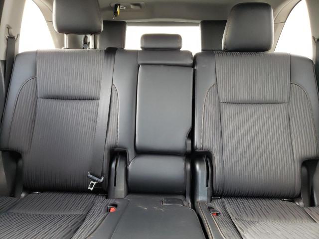 Photo 10 from auction – 2018 TOYOTA HIGHLANDER with VIN 5TDBZRFH6JS914705