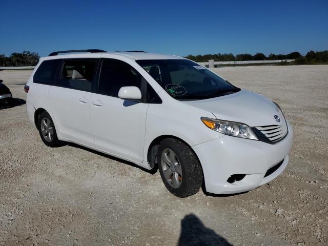 Photo 4 from auction – 2015 TOYOTA SIENNA LE with VIN 5TDKK3DC8FS684147