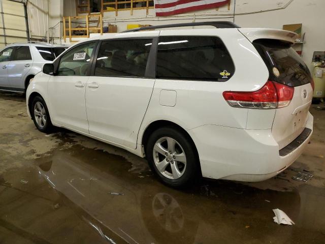 Photo 2 from auction – 2014 TOYOTA SIENNA LE with VIN 5TDKK3DCXES516444