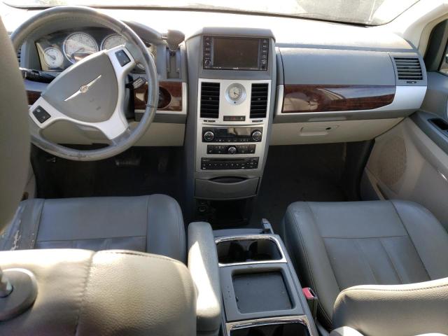 Photo 8 from auction – 2010 CHRYSLER TOWN & COU with VIN 2A4RR5D16AR110422