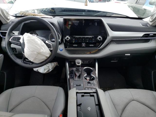 Photo 8 from auction – 2022 TOYOTA HIGHLANDER with VIN 5TDEBRCH3NS078556