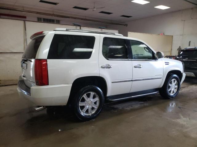 Photo 3 from auction – 2011 CADILLAC ESCALADE with VIN 1GYS4AEF5BR132793
