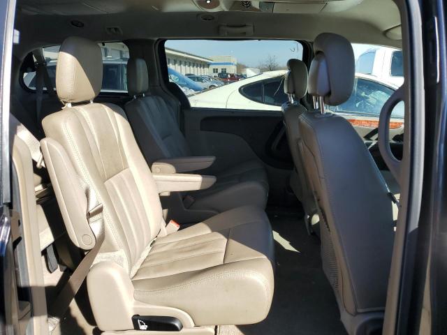 Photo 11 from auction – 2015 CHRYSLER TOWN & COU with VIN 2C4RC1BG3FR675791