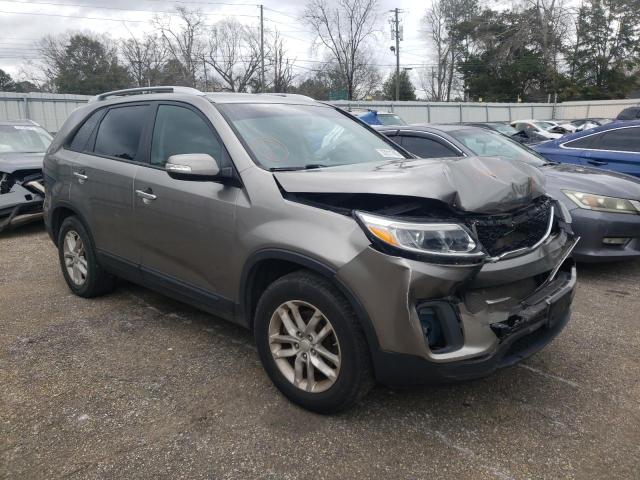 Photo 4 from auction – 2014 KIA SORENTO LX with VIN 5XYKT3A64EG514830