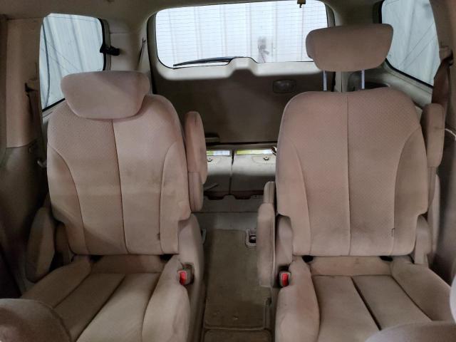 Photo 10 from auction – 2007 HYUNDAI ENTOURAGE with VIN KNDMC233676038592