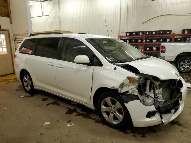 Photo 4 from auction – 2014 TOYOTA SIENNA LE with VIN 5TDKK3DCXES516444