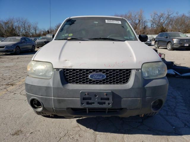 Photo 5 from auction – 2005 FORD ESCAPE with VIN 1FMYU93125KB36492