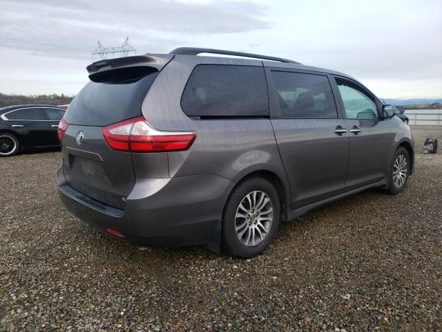 Photo 3 from auction – 2018 TOYOTA SIENNA XLE with VIN 5TDYZ3DC4JS932151
