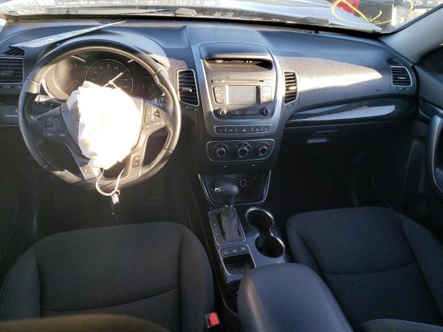 Photo 8 from auction – 2015 KIA SORENTO LX with VIN 5XYKTDA71FG605344
