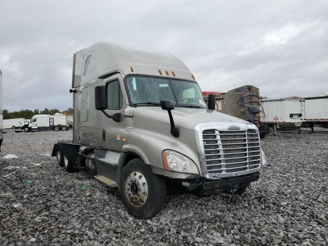FREIGHTLINER CASCADIA 1 2015 with VIN 3AKJGLD57FSGH5337 - Photo from auction