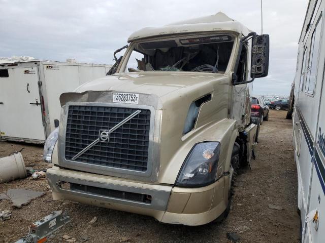 Photo 2 from auction – 2015 VOLVO VN VNL with VIN 4V4N99EHXFN922645