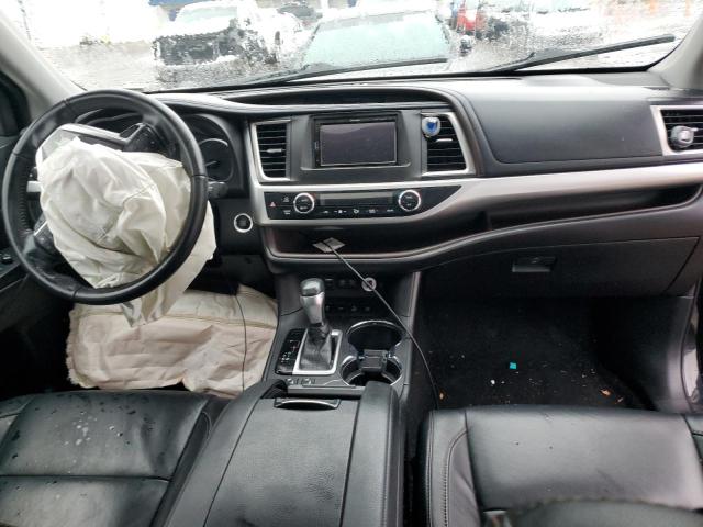 Photo 8 from auction – 2018 TOYOTA HIGHLANDER with VIN 5TDJZRFH6JS562298