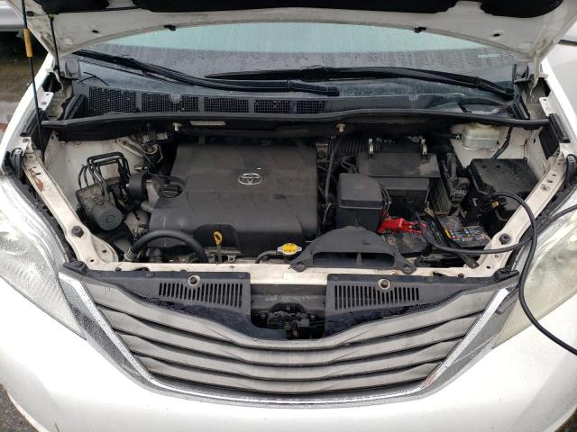 Photo 12 from auction – 2013 TOYOTA SIENNA XLE with VIN 5TDYK3DC1DS357225