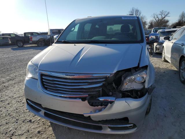 Photo 5 from auction – 2011 CHRYSLER TOWN & COU with VIN 2A4RR8DG9BR604636