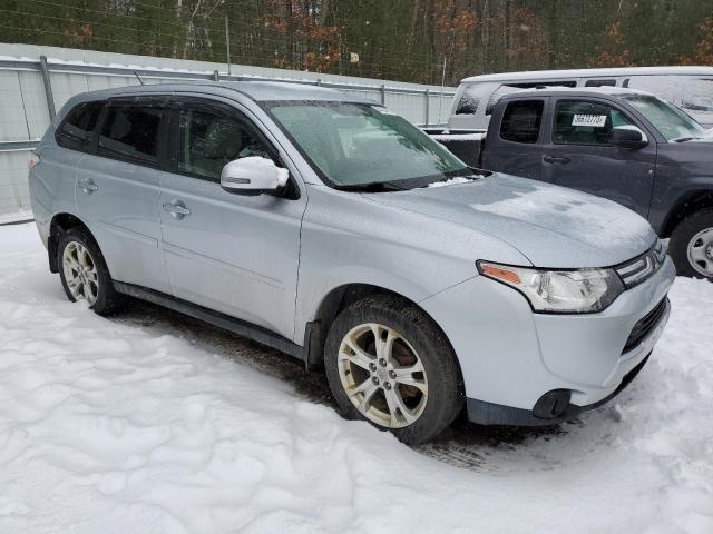 Photo 4 from auction – 2014 MITSUBISHI OUTLANDER with VIN JA4AZ3A34EZ010631