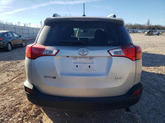Photo 6 from auction – 2015 TOYOTA RAV4 XLE with VIN JTMWFREV3FJ042067