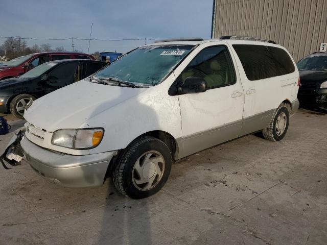 TOYOTA SIENNA LE 2000 with VIN 4T3ZF13C4YU266937 - Photo from auction