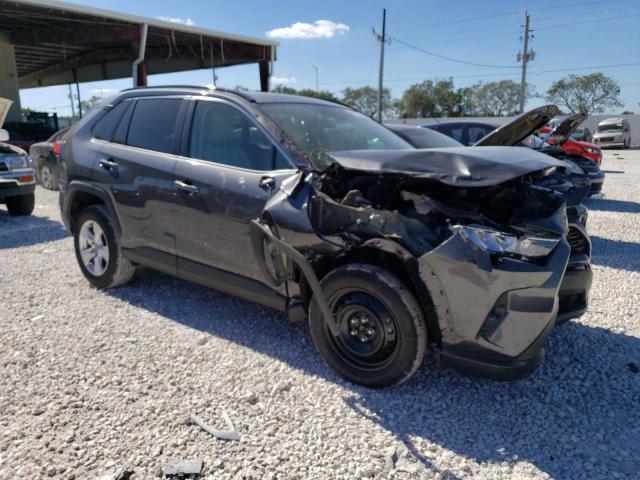 Photo 4 from auction – 2021 TOYOTA RAV4 XLE with VIN 2T3W1RFV5MC090294