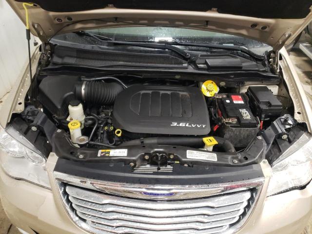 Photo 12 from auction – 2016 CHRYSLER TOWN & COU with VIN 2C4RC1BG5GR205246