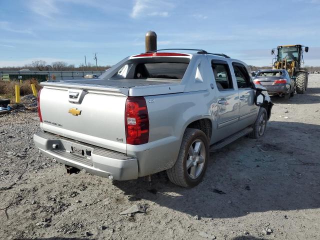 Photo 3 from auction – 2013 CHEVROLET AVALANCHE with VIN 3GNTKFE70DG240660