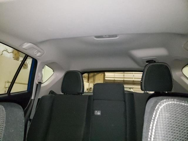 Photo 10 from auction – 2017 TOYOTA RAV4 HV LE with VIN JTMRJREV5HD078307