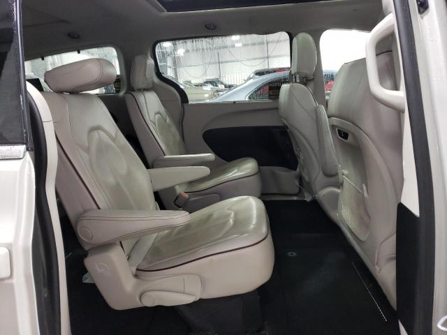 Photo 11 from auction – 2017 CHRYSLER PACIFICA L with VIN 2C4RC1GG5HR796379