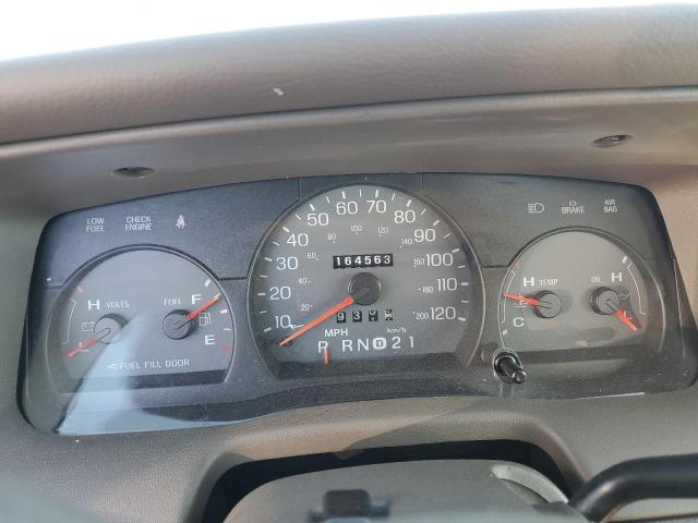 Photo 9 from auction – 2002 MERCURY GRAND MARQ with VIN 2MEFM75W12X664489