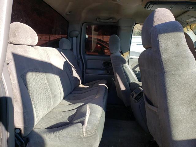 Photo 10 from auction – 2000 CHEVROLET SILVERADO with VIN 1GCEK19T4YE317426