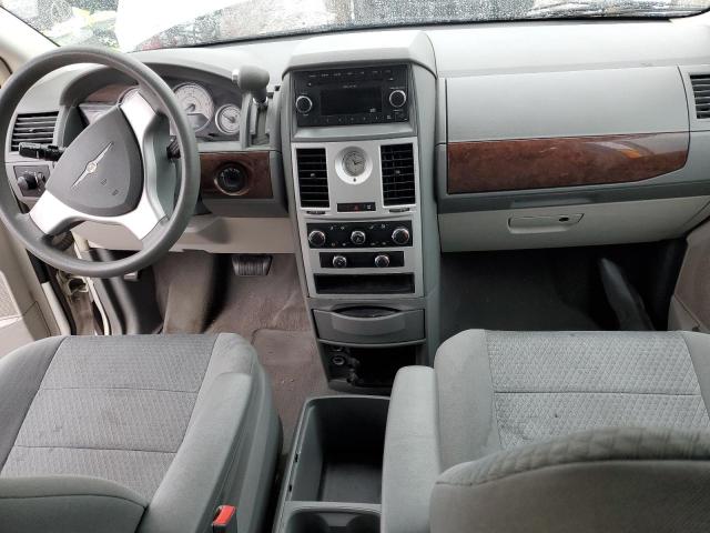 Zdjęcie 8 z aukcji – 2010 CHRYSLER TOWN & COU z VIN 2A4RR4DEXAR315853