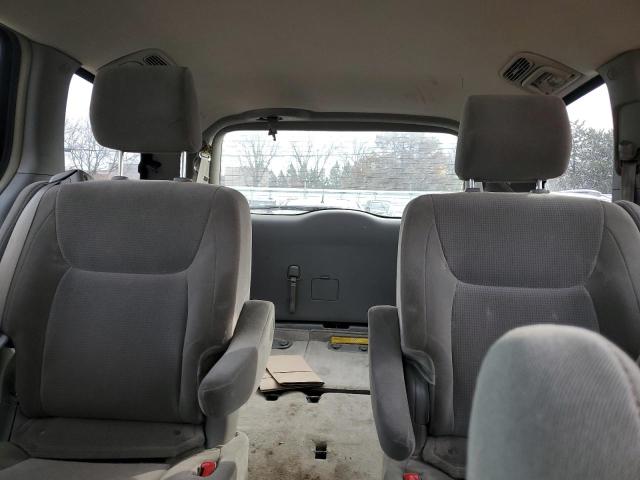 Photo 10 from auction – 2005 TOYOTA SIENNA LE with VIN 5TDBA23C25S031102