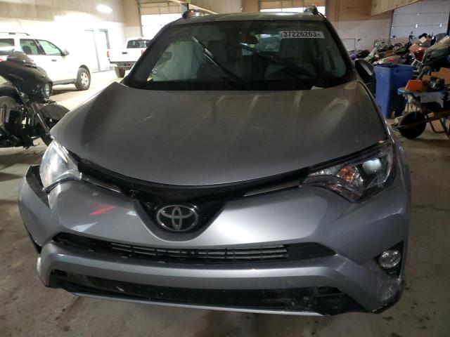 Photo 5 from auction – 2017 TOYOTA RAV4 XLE with VIN 2T3RFREV2HW677685