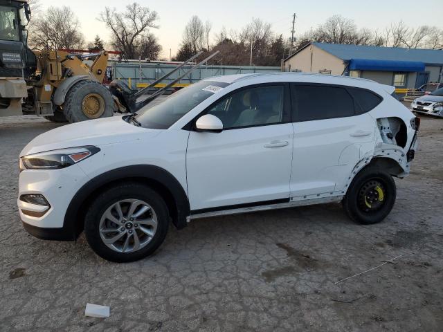 HYUNDAI TUCSON LIM 2016 with VIN KM8J33A40GU235379 - Photo from auction