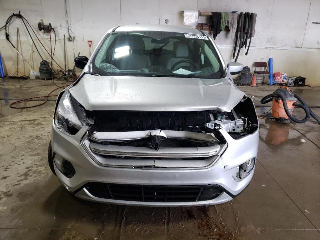 Photo 5 from auction – 2017 FORD ESCAPE SE with VIN 1FMCU9GD9HUD11344