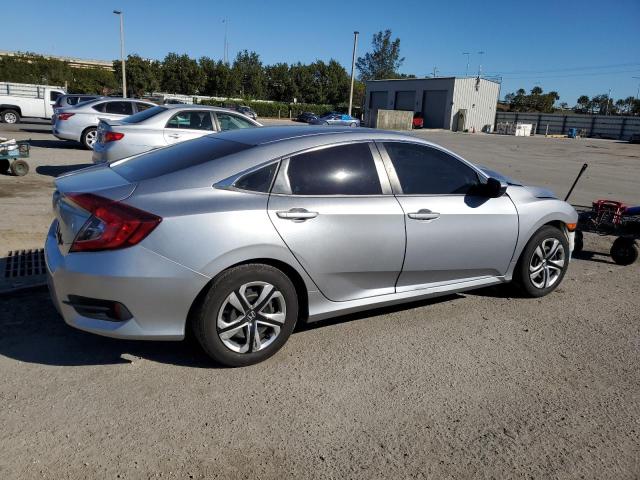 Photo 3 from auction – 2018 HONDA CIVIC LX with VIN 2HGFC2F56JH558496
