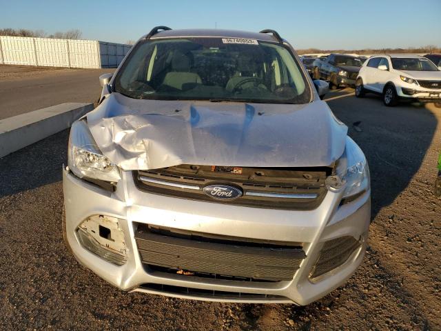 Photo 5 from auction – 2016 FORD ESCAPE SE with VIN 1FMCU0GX1GUB05889