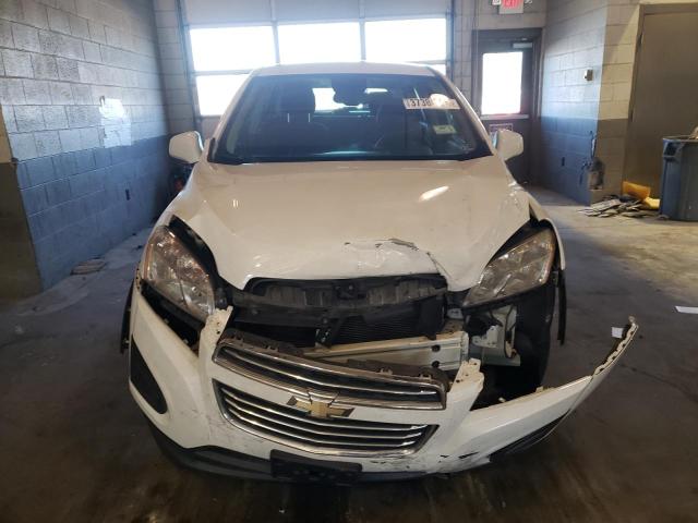 Photo 5 from auction – 2015 CHEVROLET TRAX 1LS with VIN KL7CJPSBXFB219754