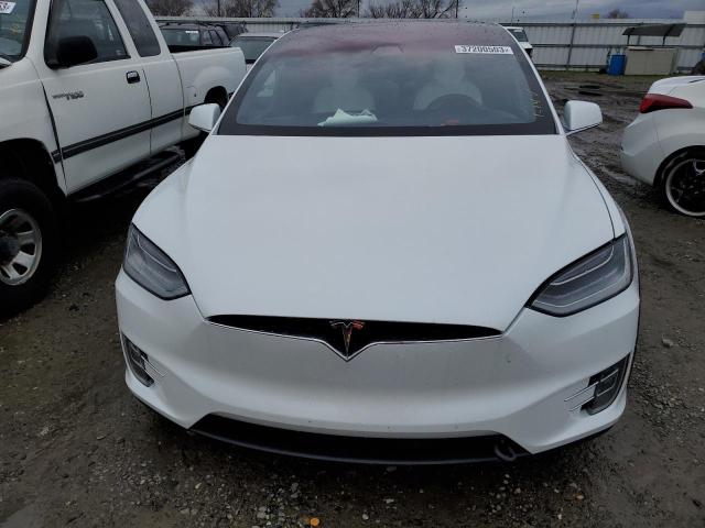 Photo 5 from auction – 2017 TESLA MODEL X with VIN 5YJXCBE27HF043789