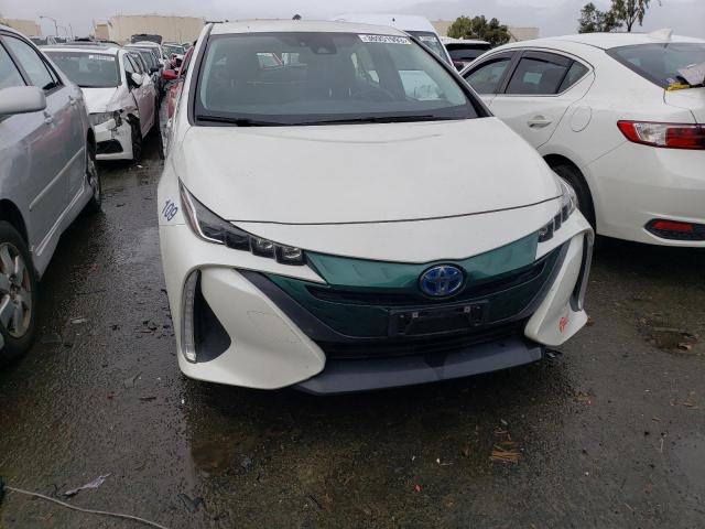 Photo 5 from auction – 2017 TOYOTA PRIUS PRIM with VIN JTDKARFP3H3052201