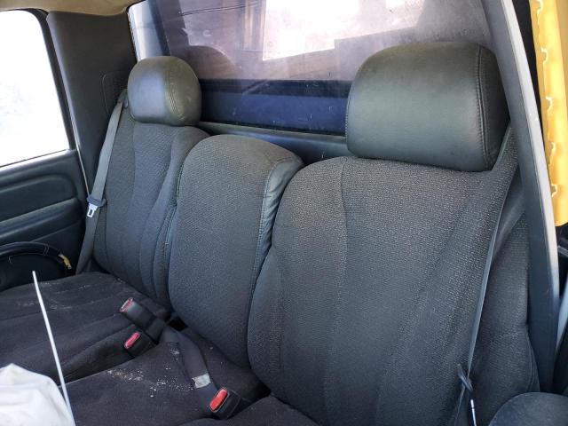 Photo 10 from auction – 2002 CHEVROLET SILVERADO with VIN 1GCEC14W52Z100403