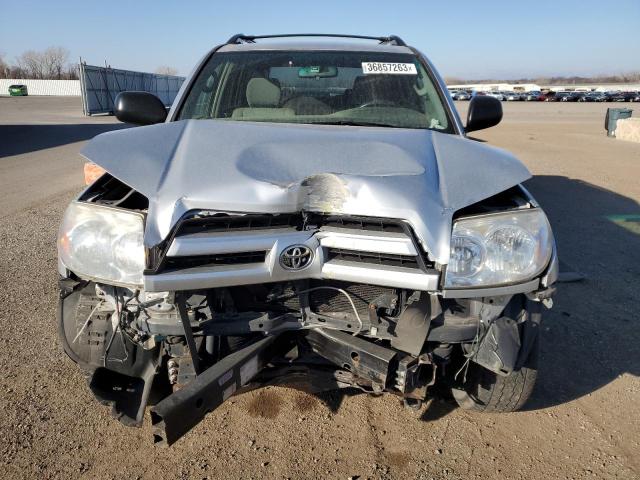 Photo 5 from auction – 2004 TOYOTA 4RUNNER SR with VIN JTEZU14R340035191