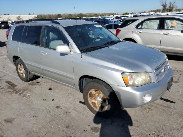 Photo 4 from auction – 2004 TOYOTA HIGHLANDER with VIN JTEGD21A540102305