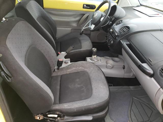 Photo 10 from auction – 2001 VOLKSWAGEN BEETLE with VIN 3VWBT21C51M403519