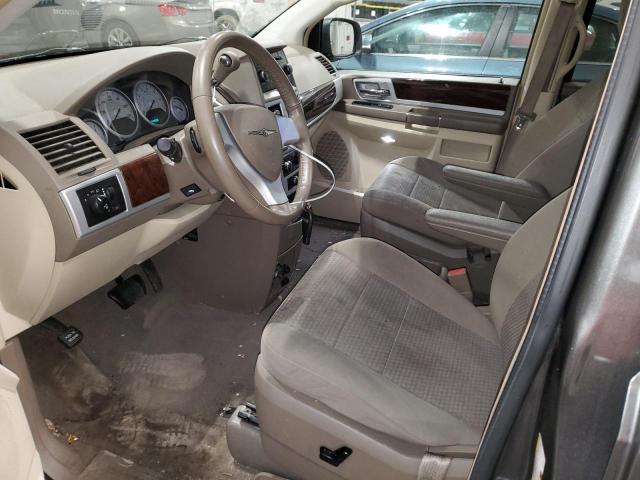 Photo 7 from auction – 2010 CHRYSLER TOWN & COU with VIN 2A4RR5D1XAR376557