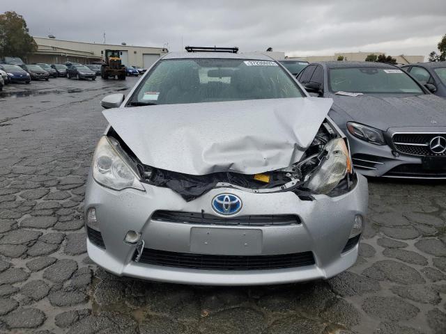 Photo 5 from auction – 2012 TOYOTA PRIUS C with VIN JTDKDTB33C1505468
