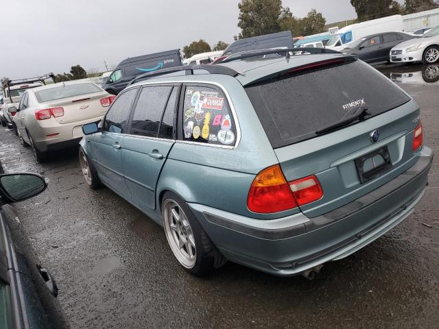 Photo 2 from auction – 2004 BMW 325 IT with VIN WBAEN33494PC13629