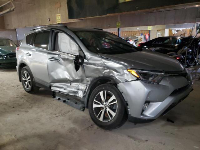 Photo 4 from auction – 2017 TOYOTA RAV4 XLE with VIN 2T3RFREV2HW677685