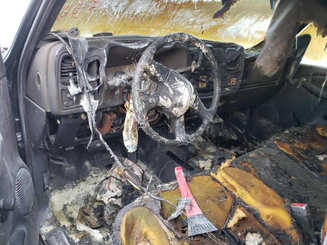 صورة رقم 8 من المزاد - 2004 CHEVROLET SILVERADO مع VIN 2GCEK19T841385546