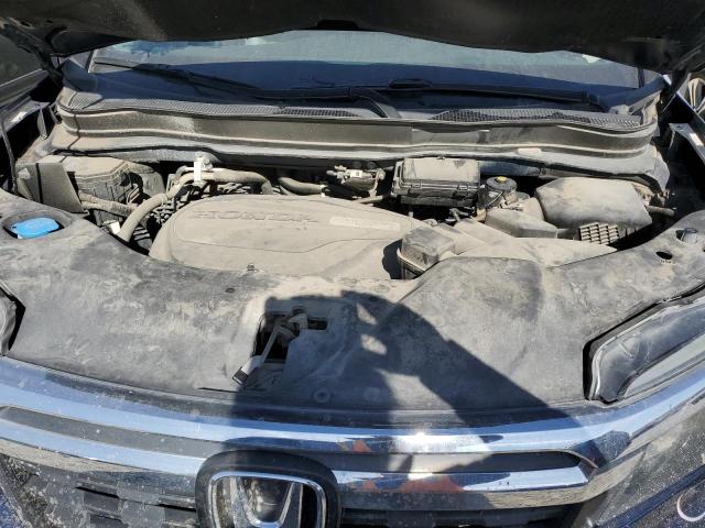 Photo 11 from auction – 2017 HONDA RIDGELINE with VIN 5FPYK2F69HB002516