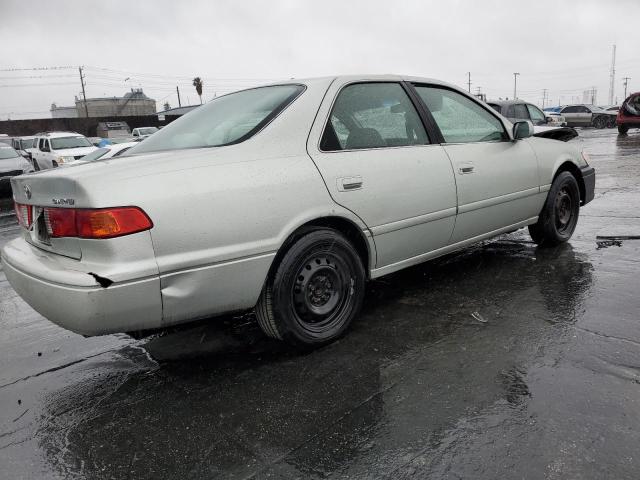 Photo 3 from auction – 2001 TOYOTA CAMRY CE with VIN JT2BG22K710604492