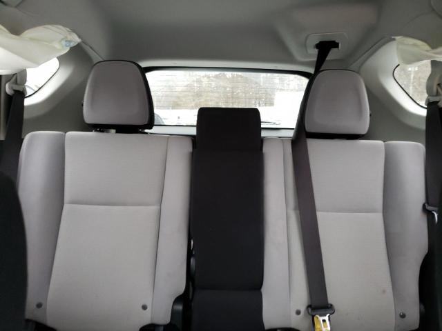 Photo 10 from auction – 2017 TOYOTA RAV4 XLE with VIN JTMRFREV7HJ707424